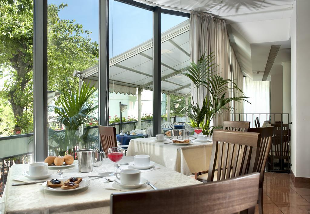 Hotel Madison Gabicce Mare Extérieur photo