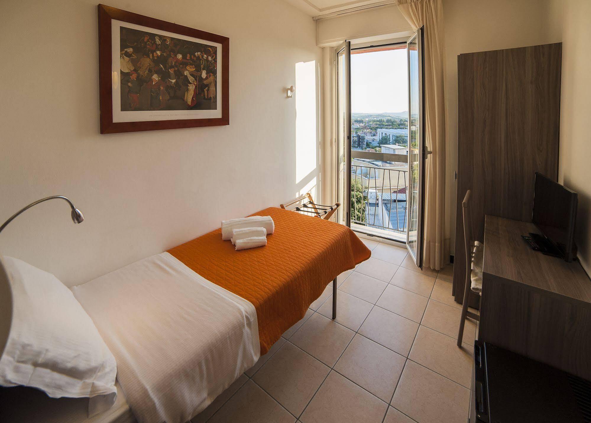 Hotel Madison Gabicce Mare Extérieur photo