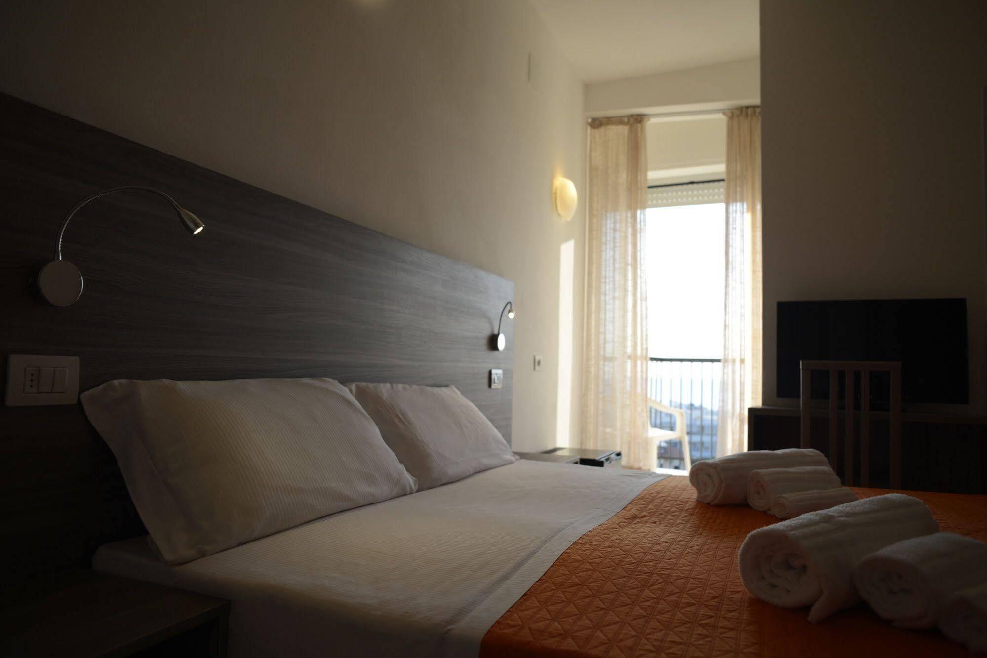 Hotel Madison Gabicce Mare Extérieur photo